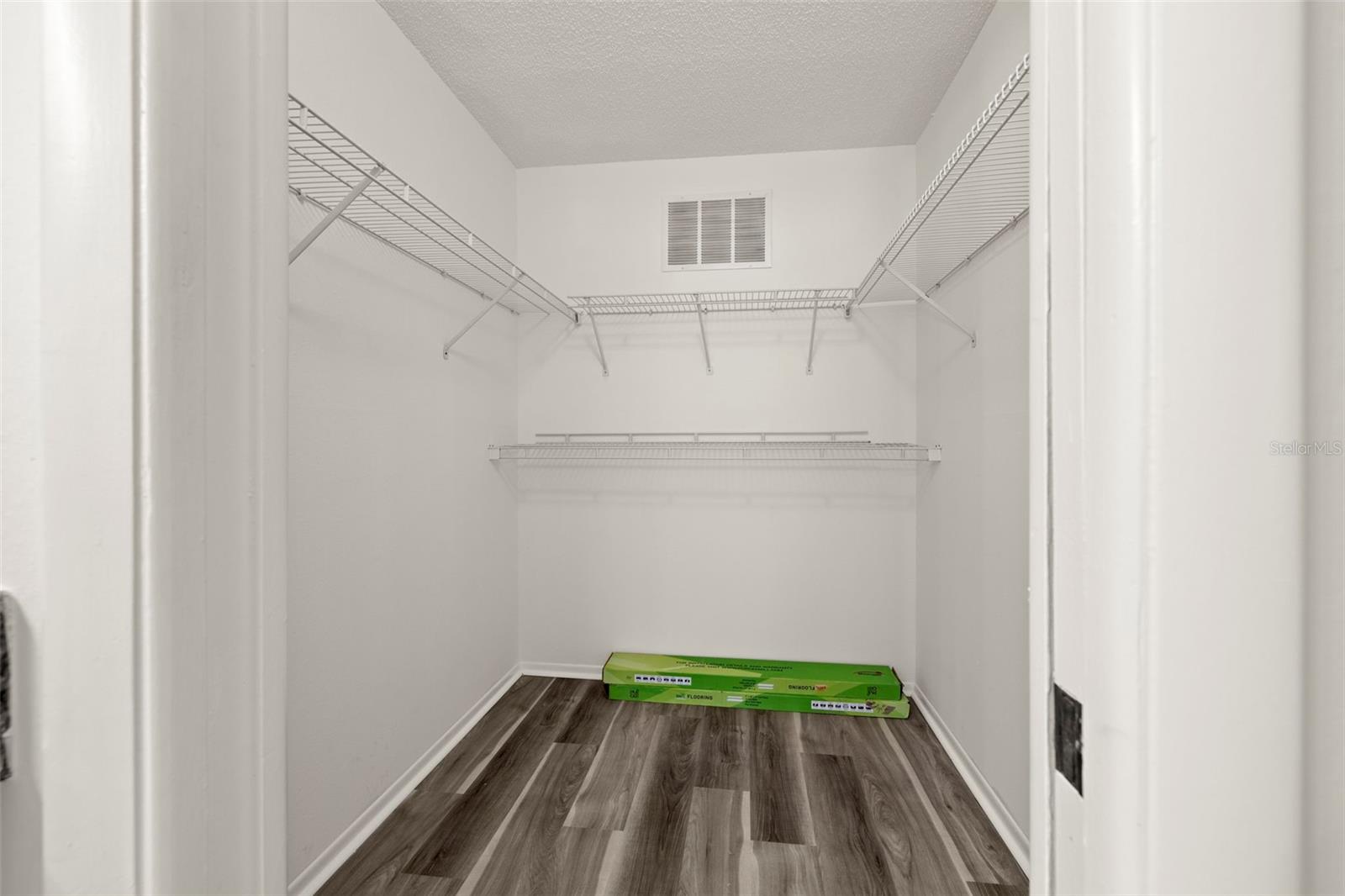 LAKEVIEW OF LARGO - Residential Lease