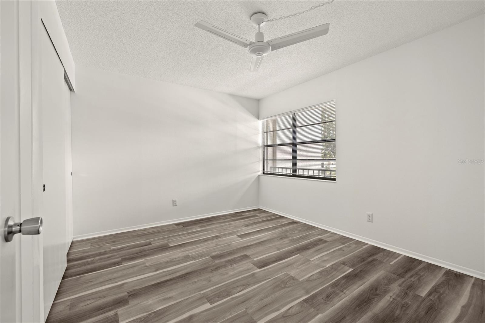 LAKEVIEW OF LARGO - Residential Lease