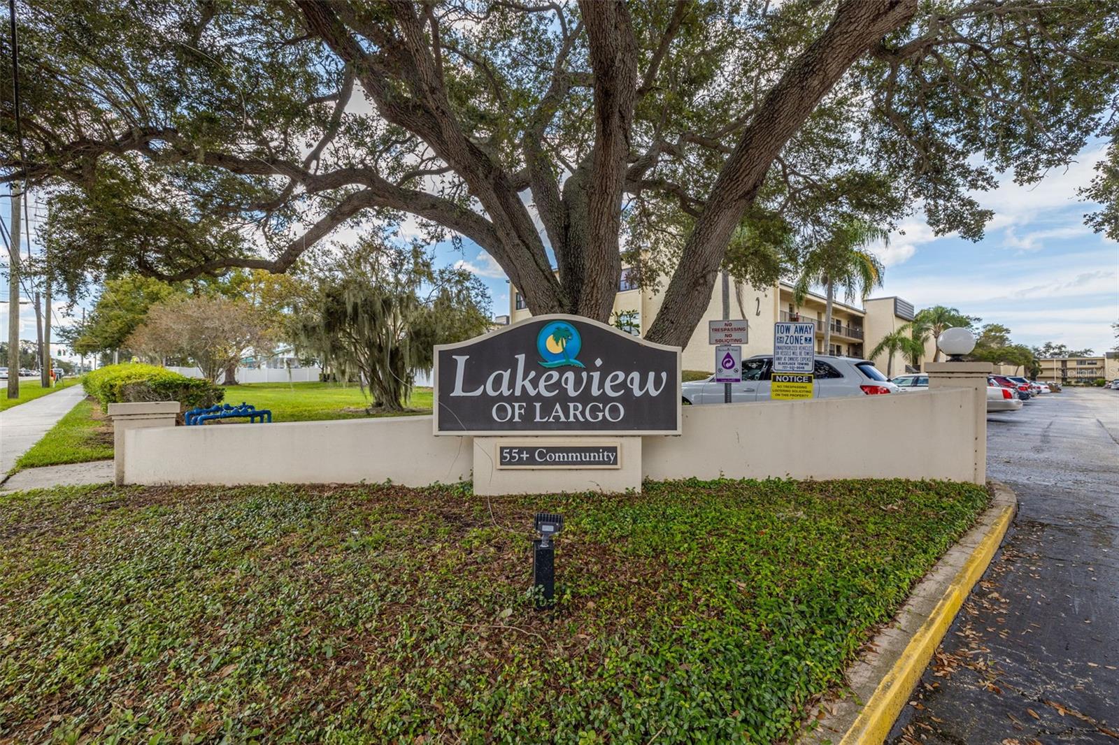 LAKEVIEW OF LARGO - Residential Lease