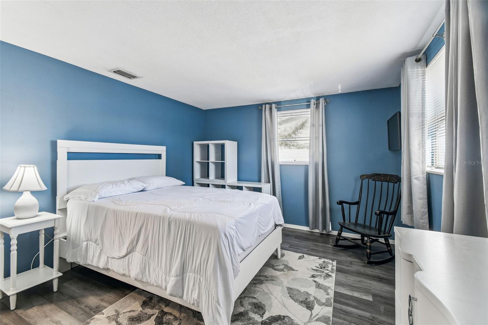 EMBASSY HILLS - Residential