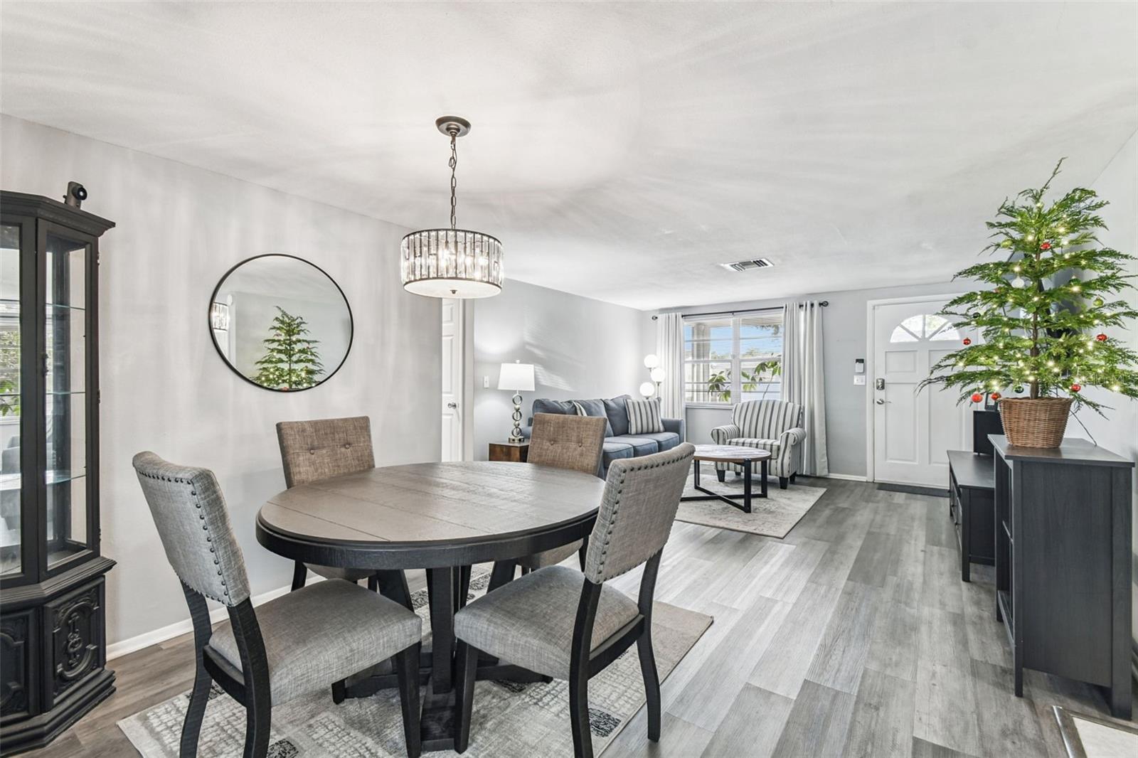 EMBASSY HILLS - Residential