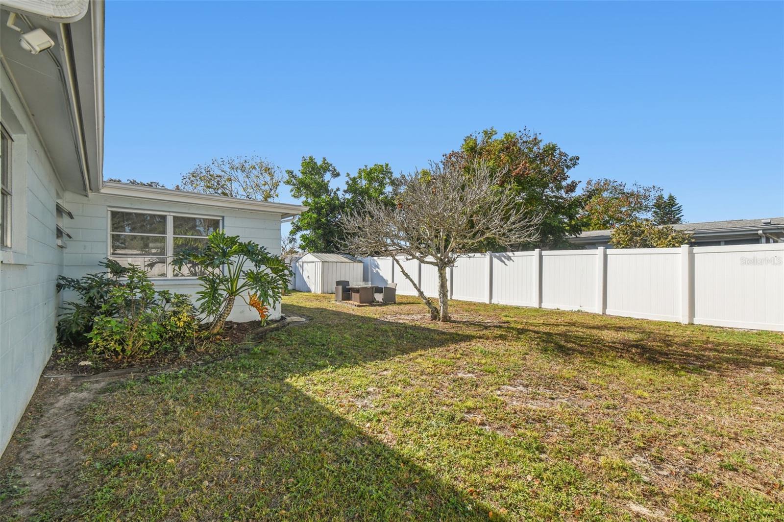 EMBASSY HILLS - Residential