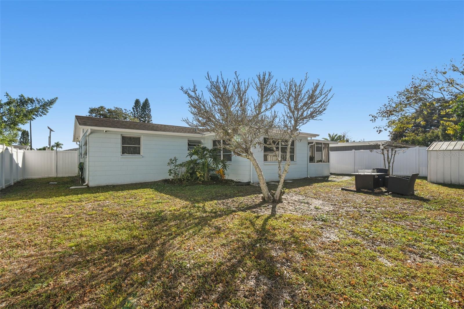 EMBASSY HILLS - Residential