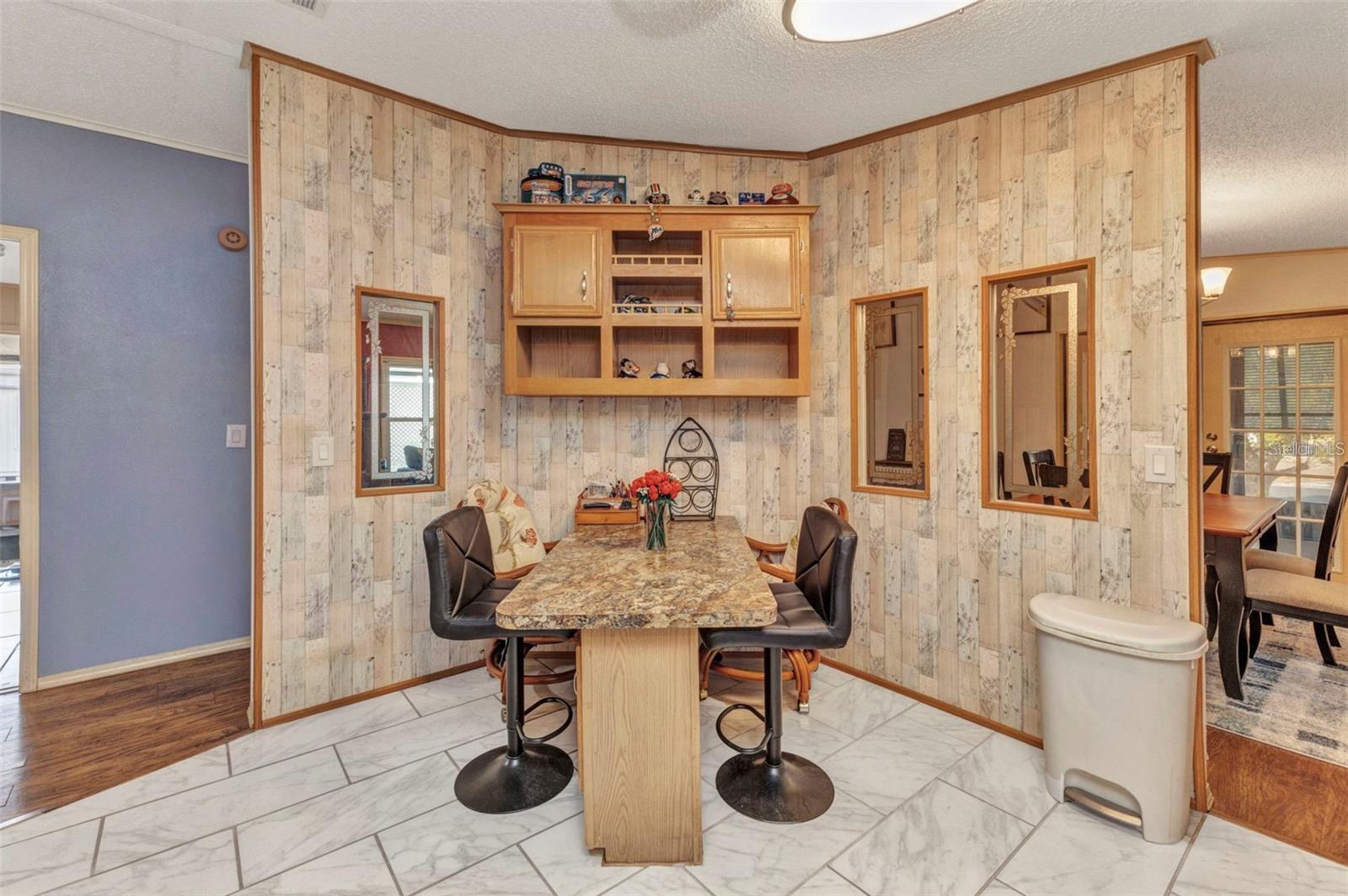 LEMON BAY ISLES PH 02 - Residential
