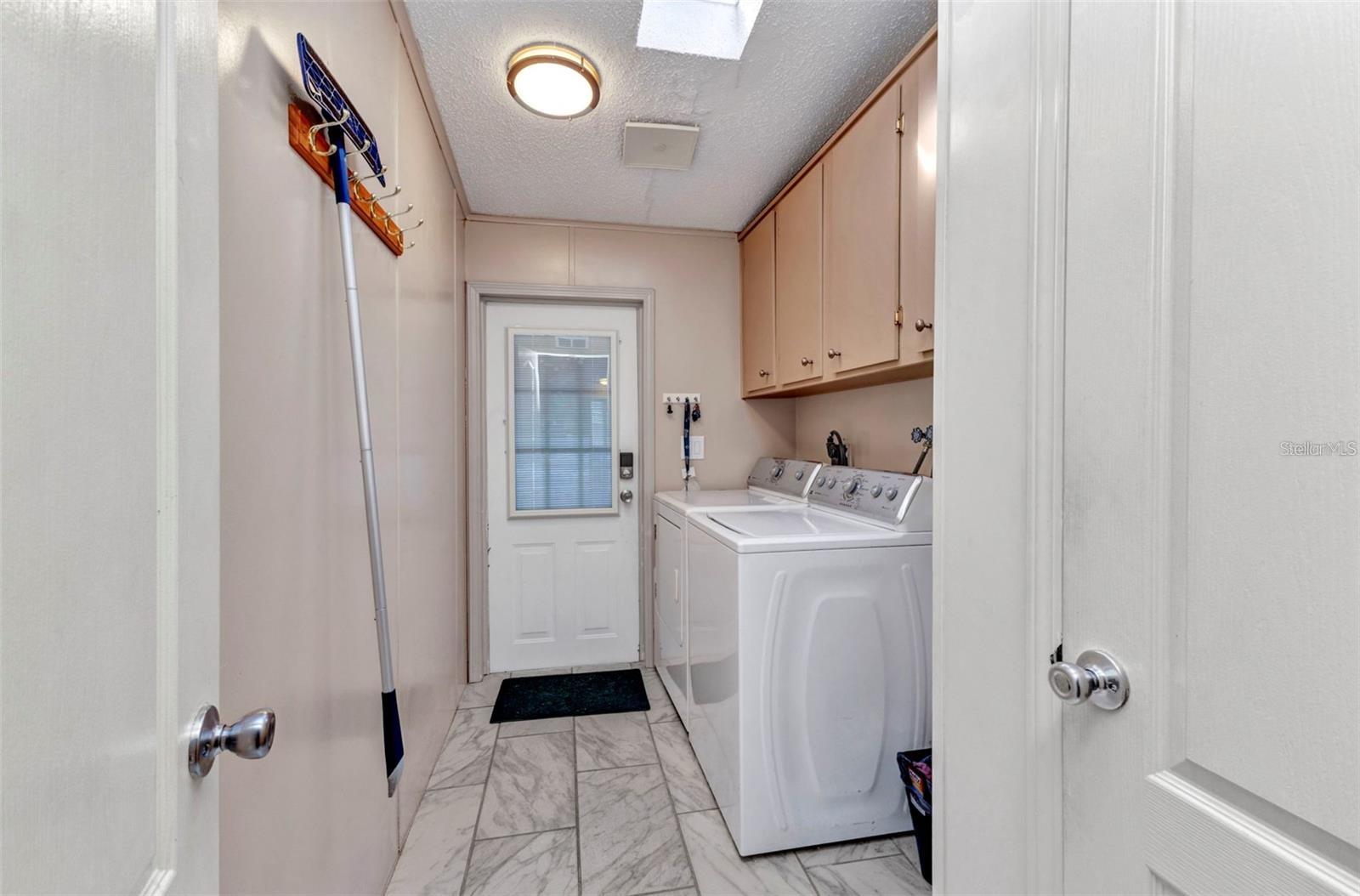 LEMON BAY ISLES PH 02 - Residential