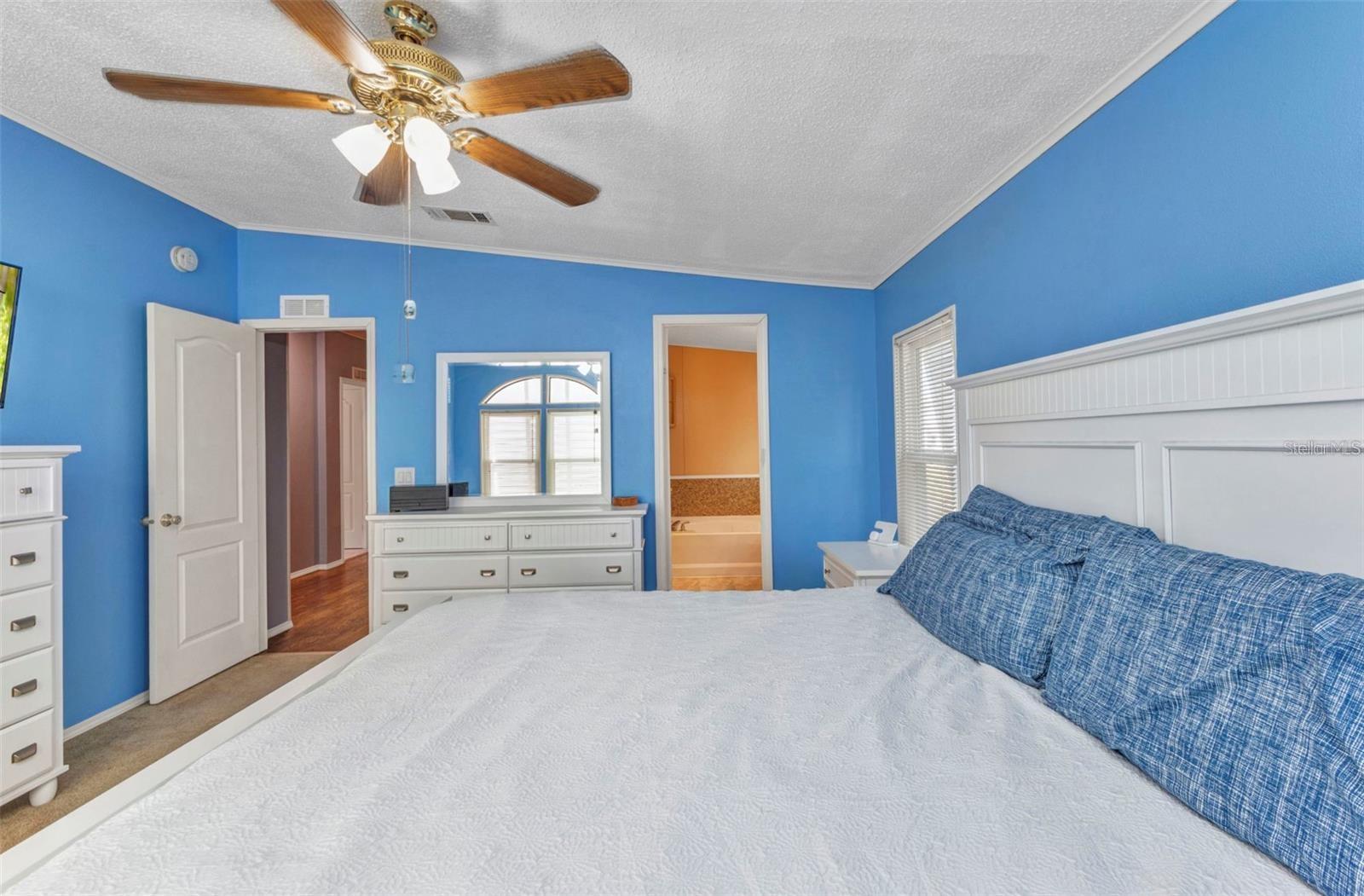 LEMON BAY ISLES PH 02 - Residential