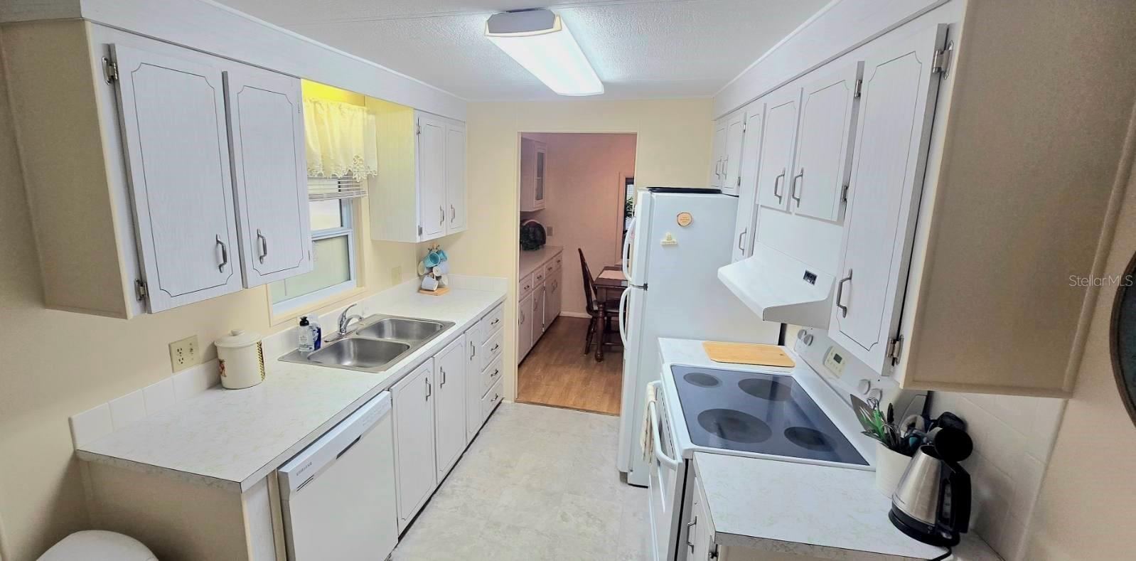 LAKE TARPON MOBILE HOME VILLAGE - Residential