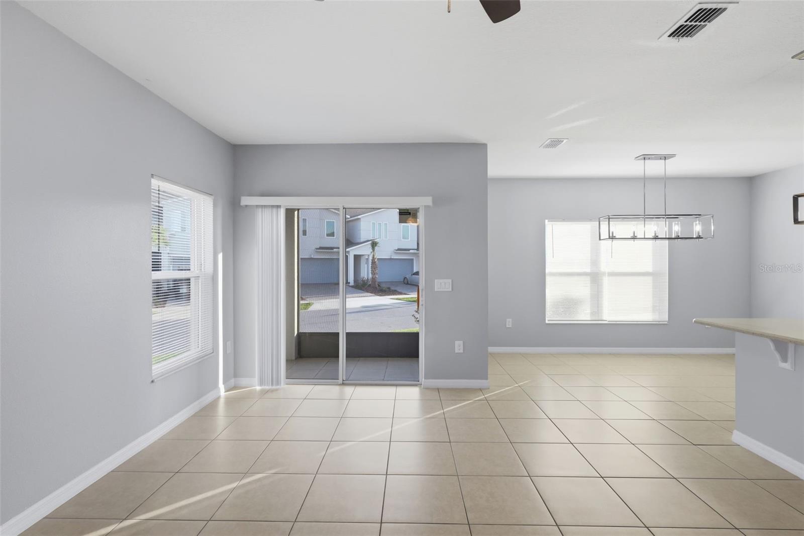 BELLA PARC TWNHMS - Residential