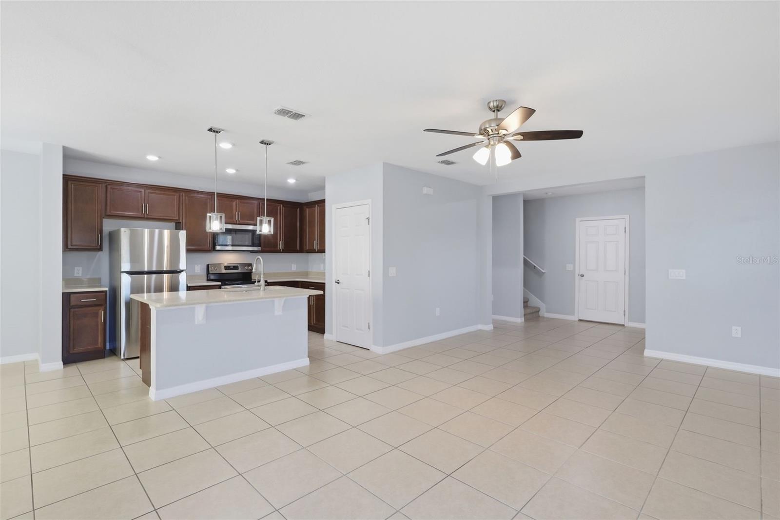 BELLA PARC TWNHMS - Residential