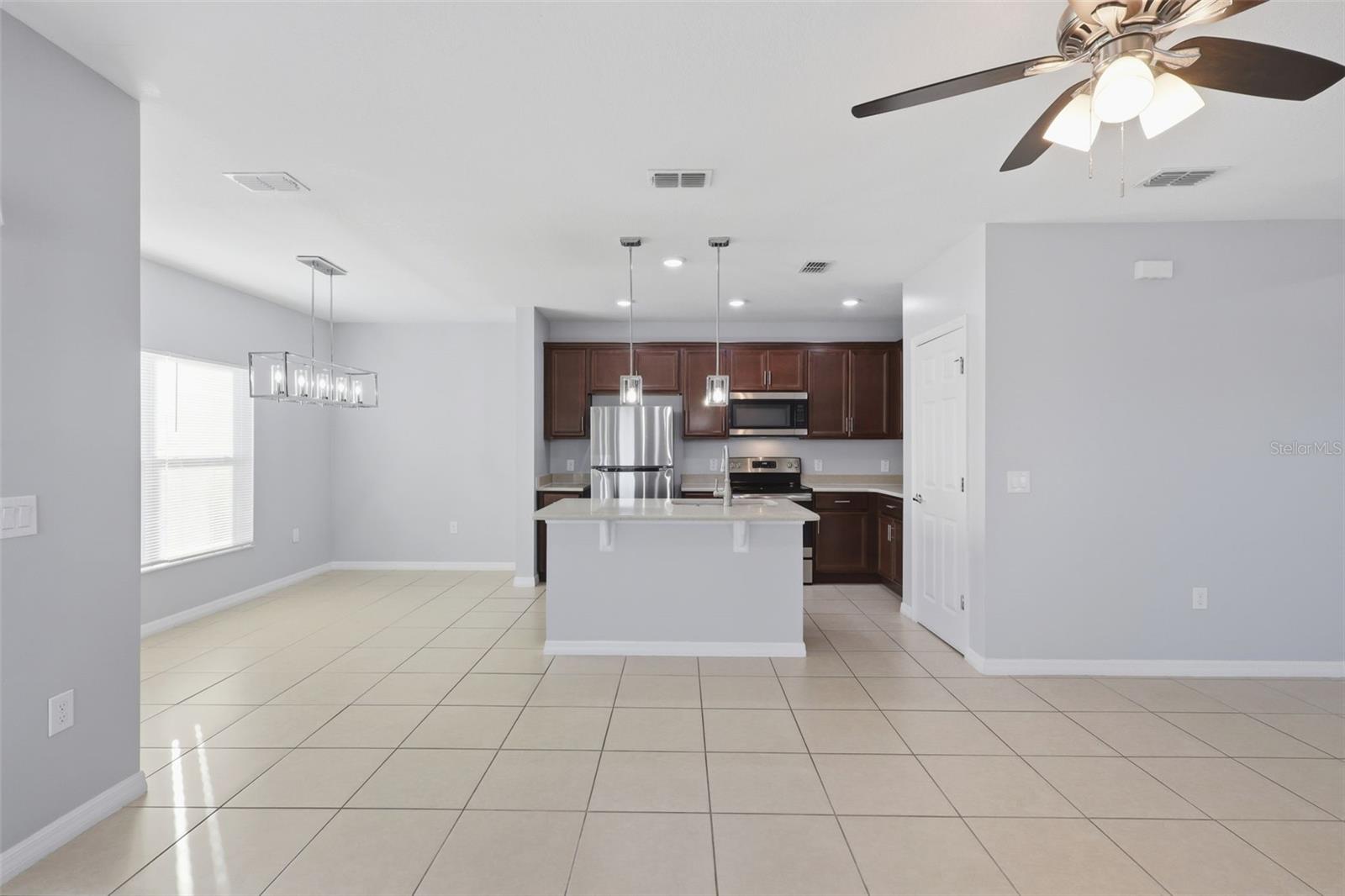 BELLA PARC TWNHMS - Residential