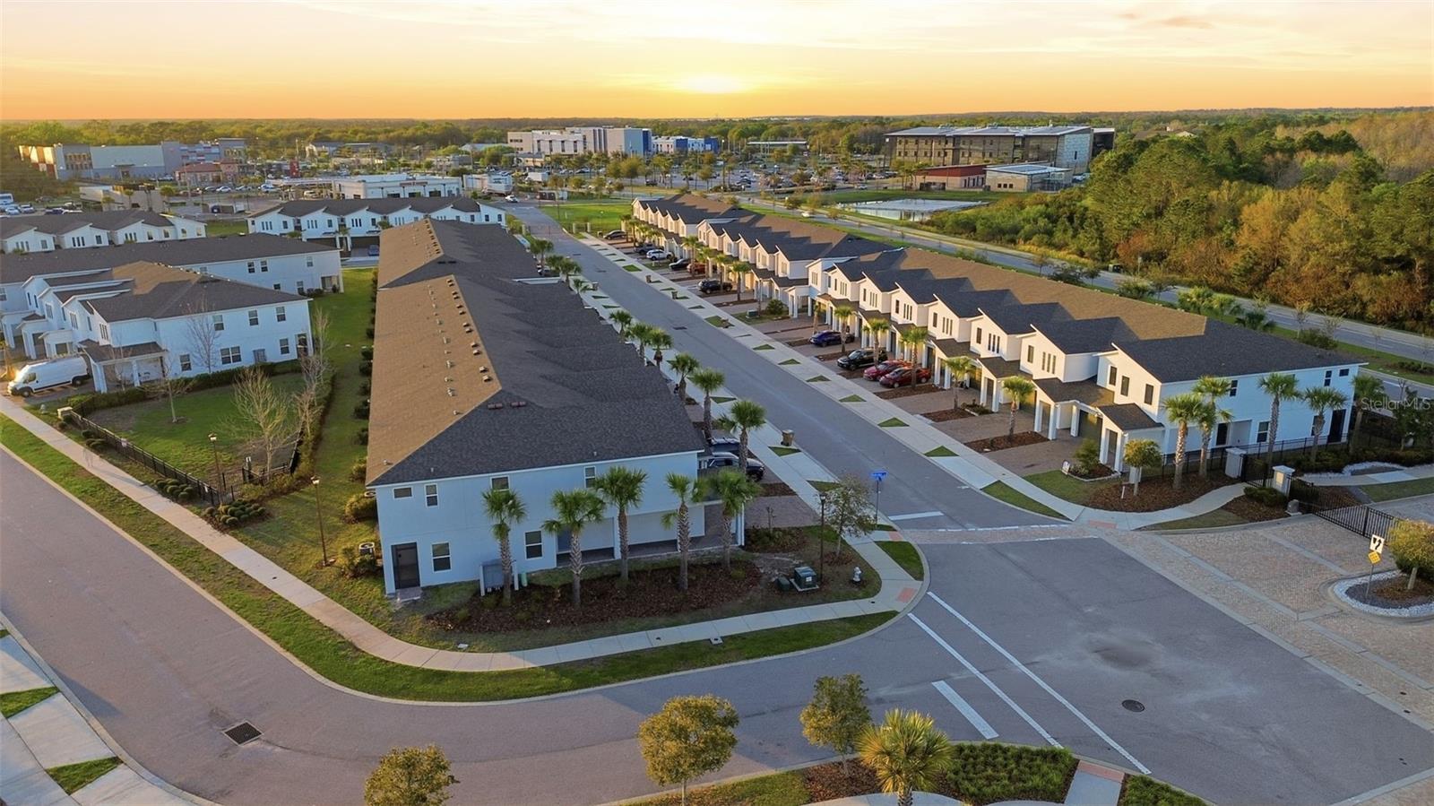 BELLA PARC TWNHMS - Residential