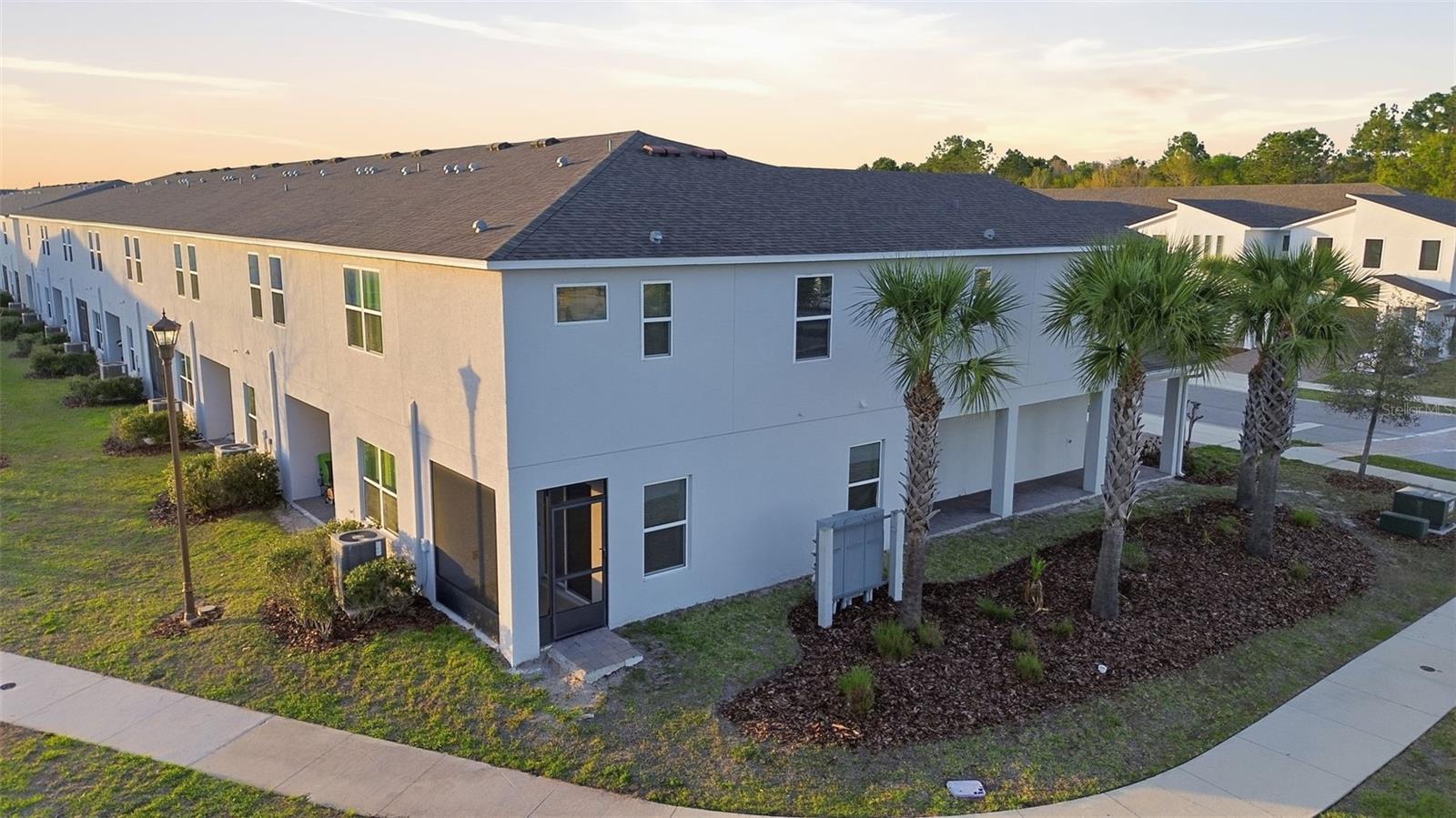 BELLA PARC TWNHMS - Residential