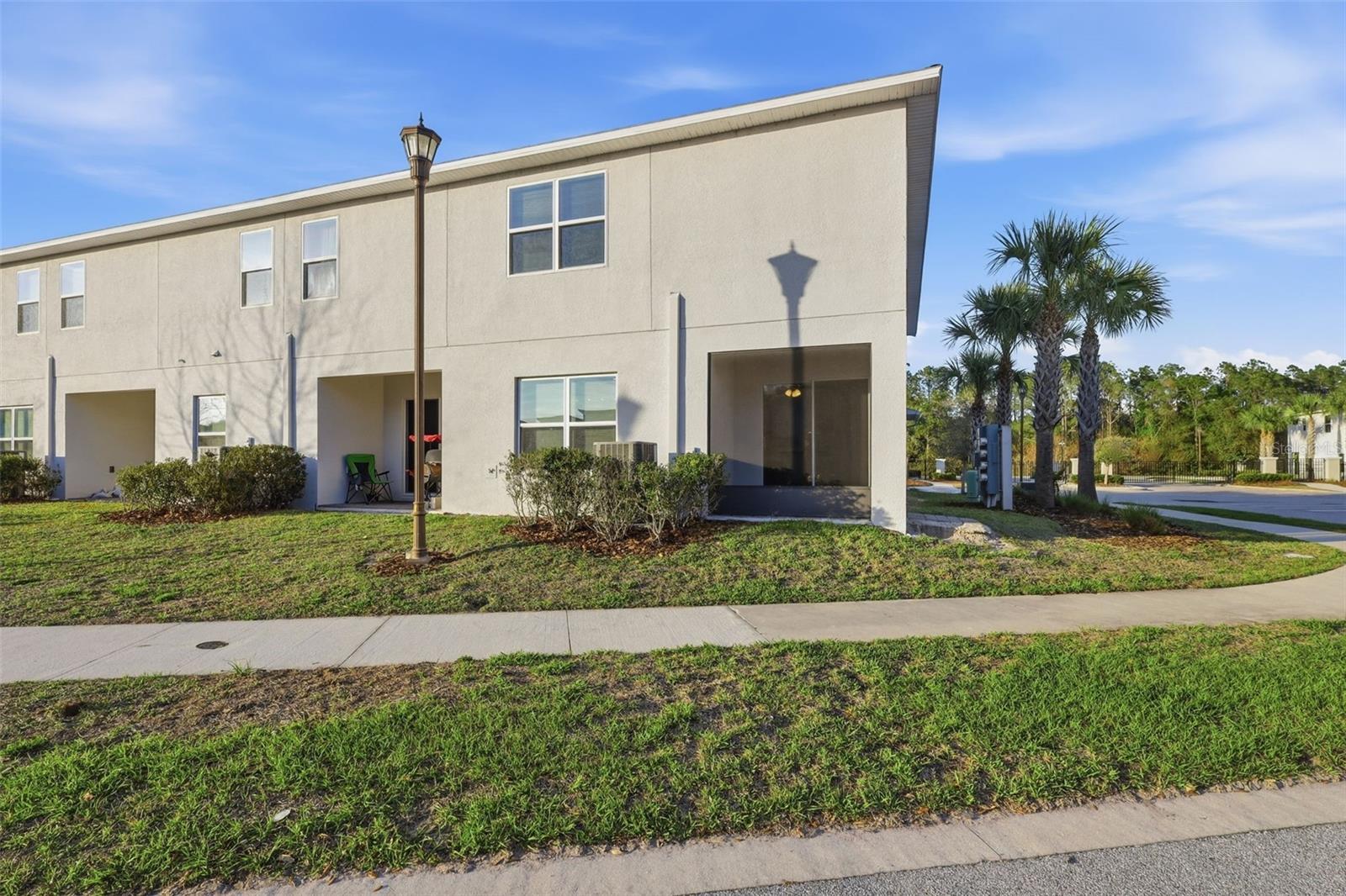 BELLA PARC TWNHMS - Residential