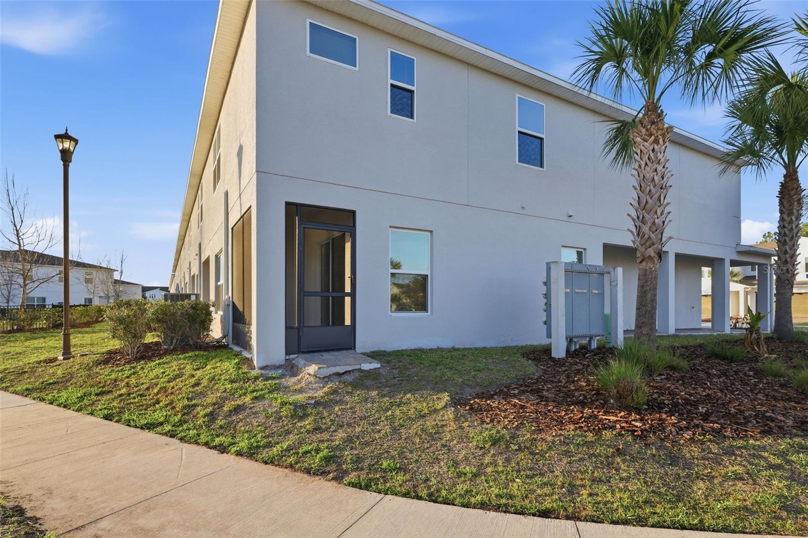 BELLA PARC TWNHMS - Residential