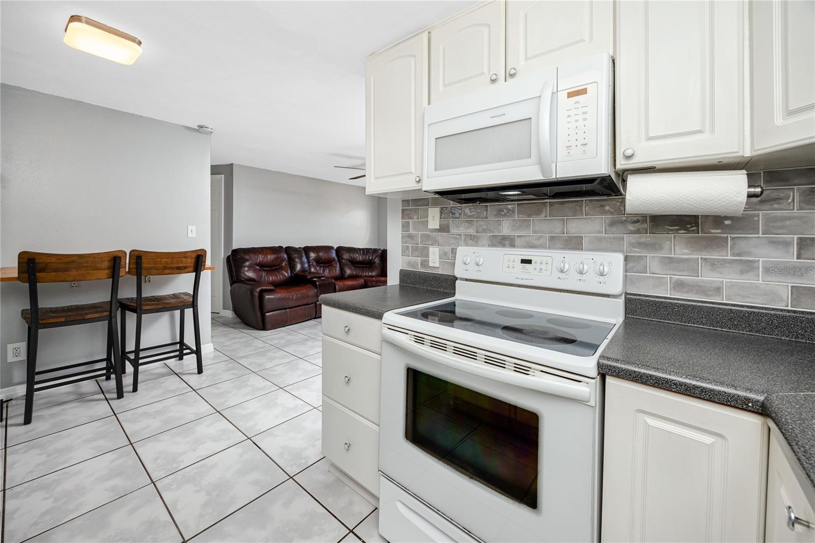 ORANGE LAKE VILLAGE - Residential