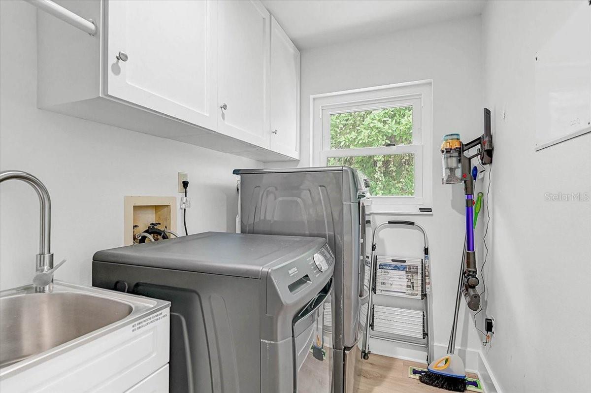 SIESTA REV OF - Residential