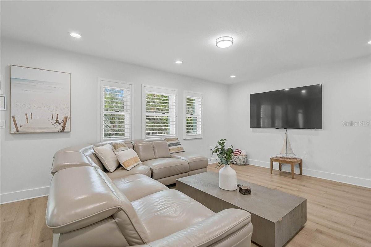 SIESTA REV OF - Residential