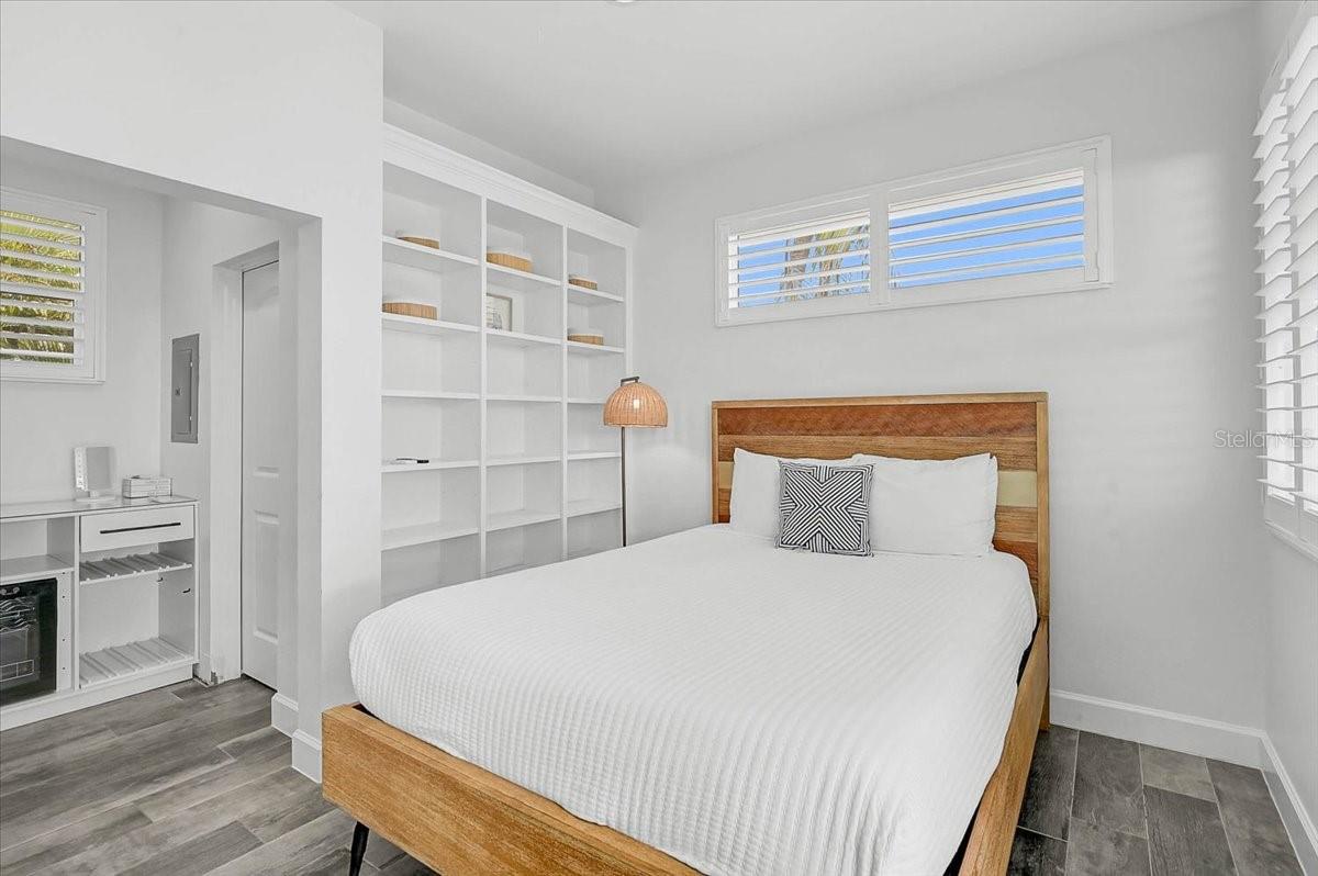 SIESTA REV OF - Residential