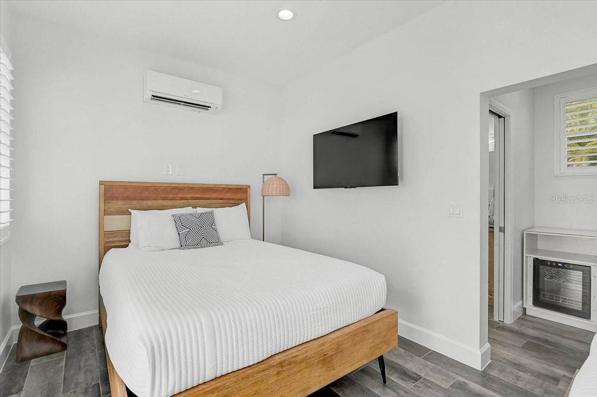 SIESTA REV OF - Residential