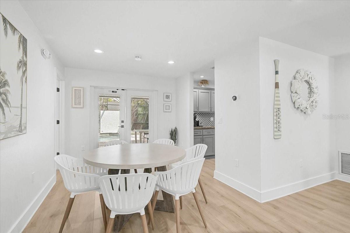 SIESTA REV OF - Residential