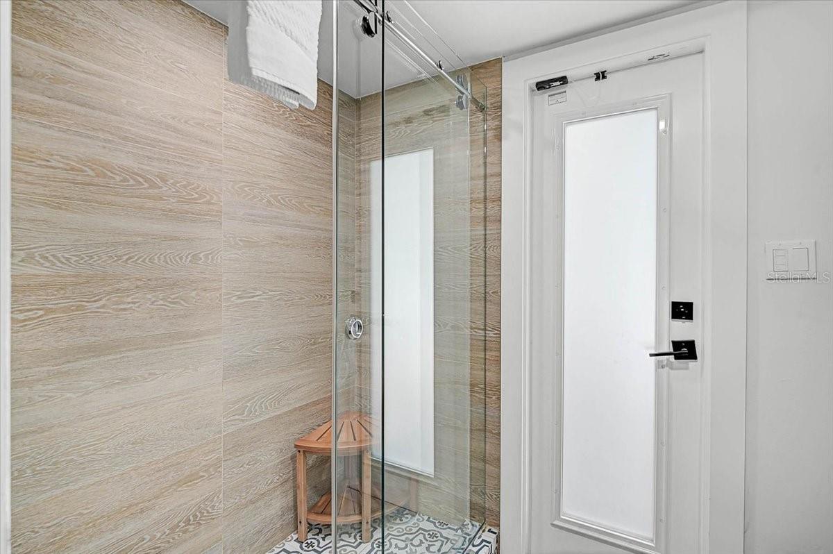 SIESTA REV OF - Residential