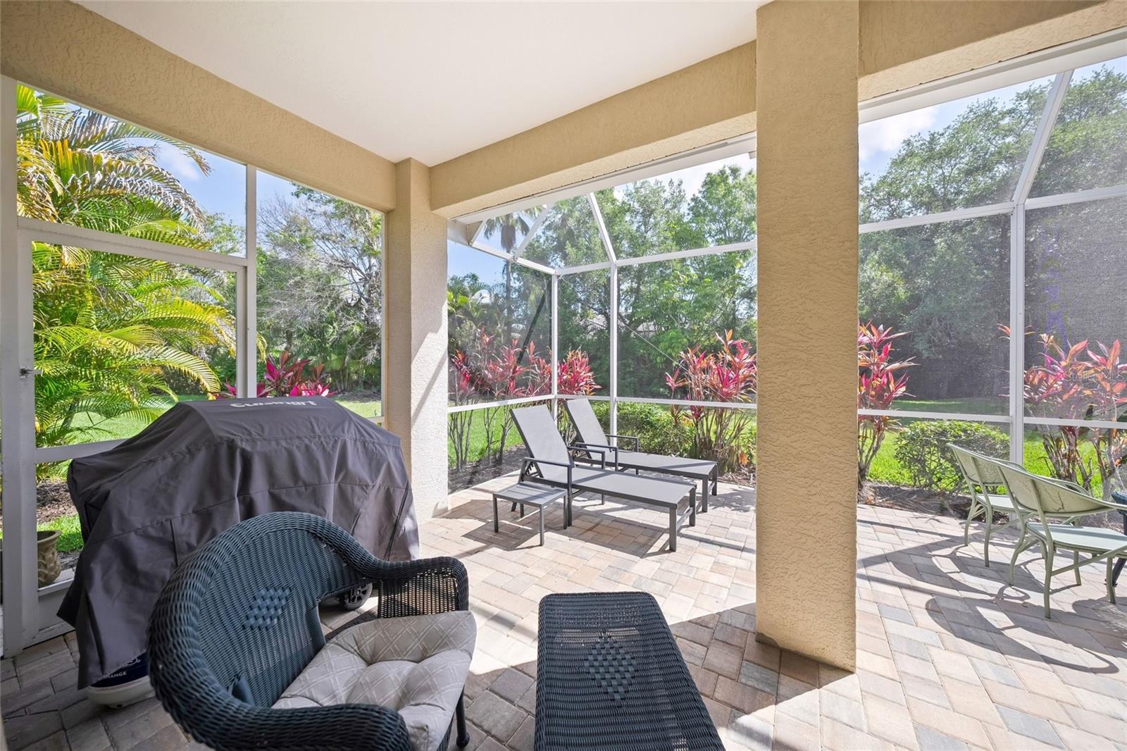 LENNOX GARDENS - Residential