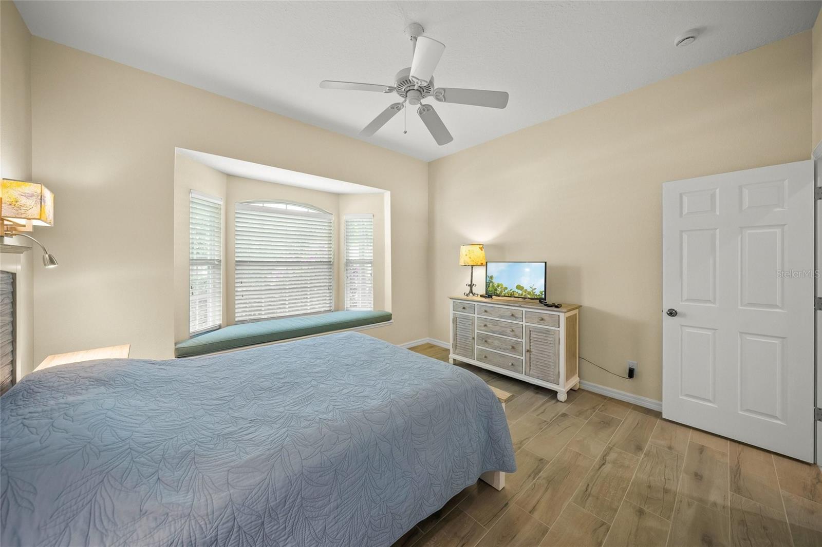 LENNOX GARDENS - Residential