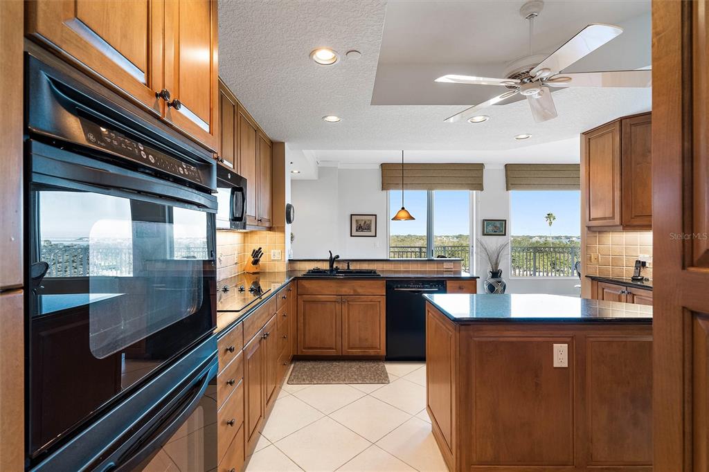 VINOY PLACE CONDO - Residential