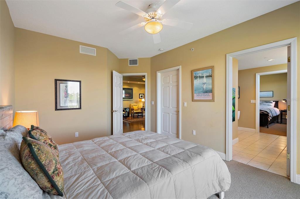 VINOY PLACE CONDO - Residential