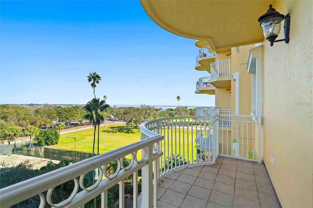 VINOY PLACE CONDO - Residential