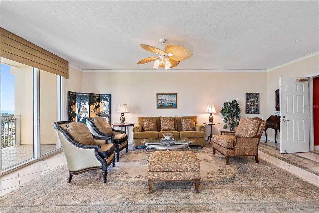 VINOY PLACE CONDO - Residential