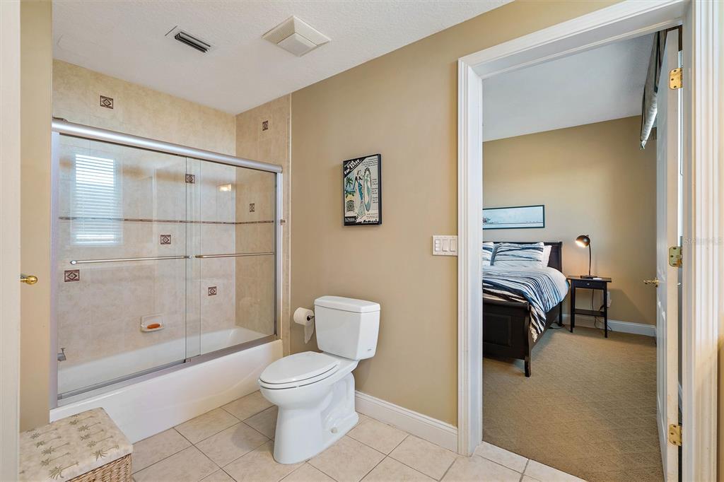 VINOY PLACE CONDO - Residential