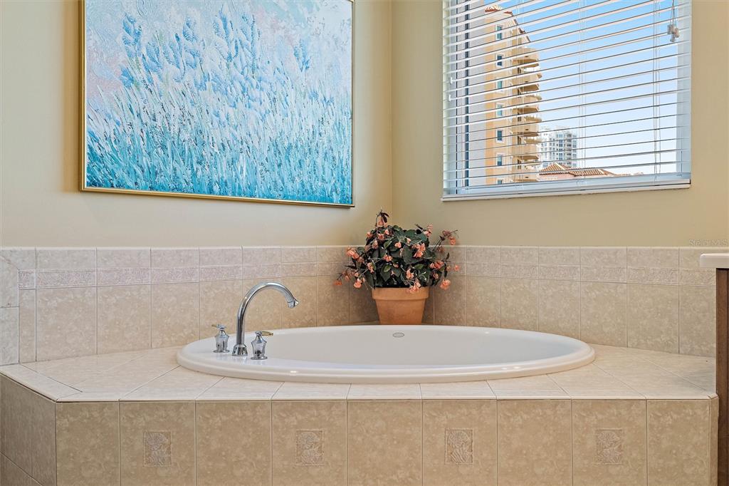 VINOY PLACE CONDO - Residential