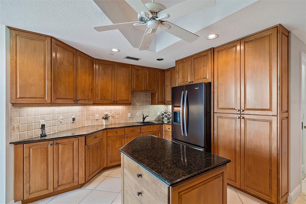 VINOY PLACE CONDO - Residential
