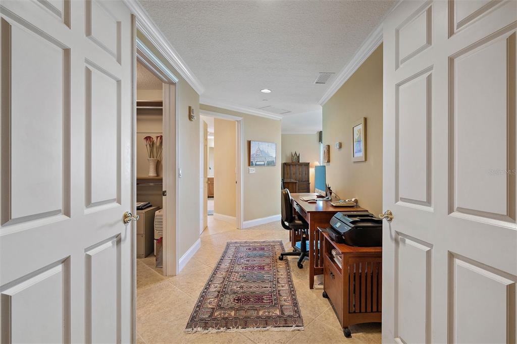 VINOY PLACE CONDO - Residential