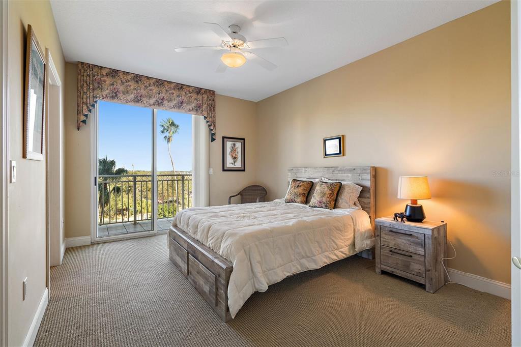 VINOY PLACE CONDO - Residential