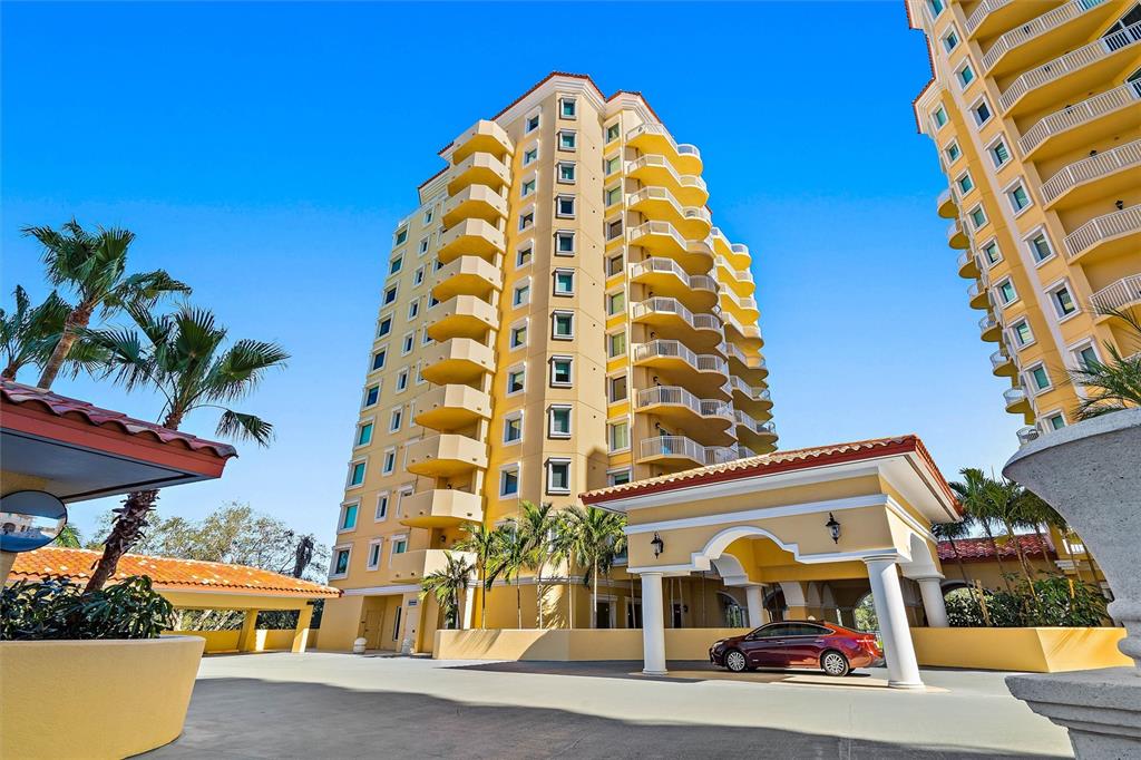VINOY PLACE CONDO - Residential