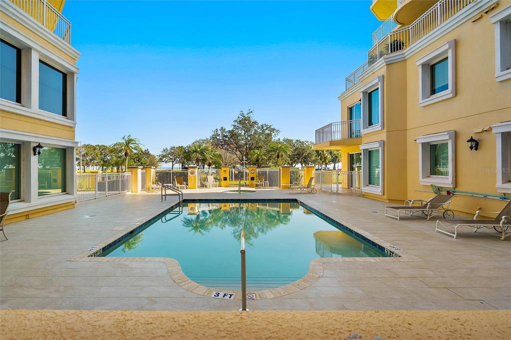 VINOY PLACE CONDO - Residential