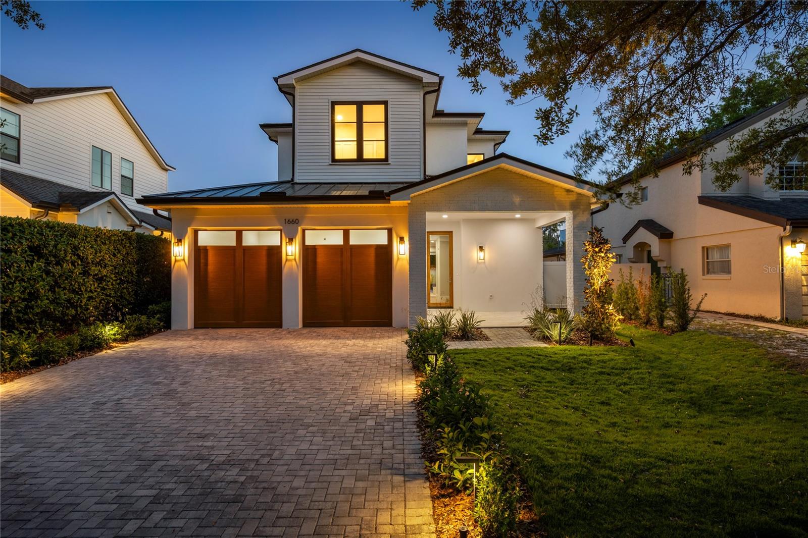 LAKE KNOWLES TERRACE - Residential