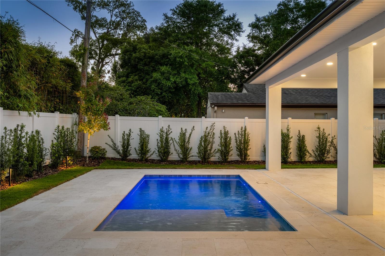 LAKE KNOWLES TERRACE - Residential