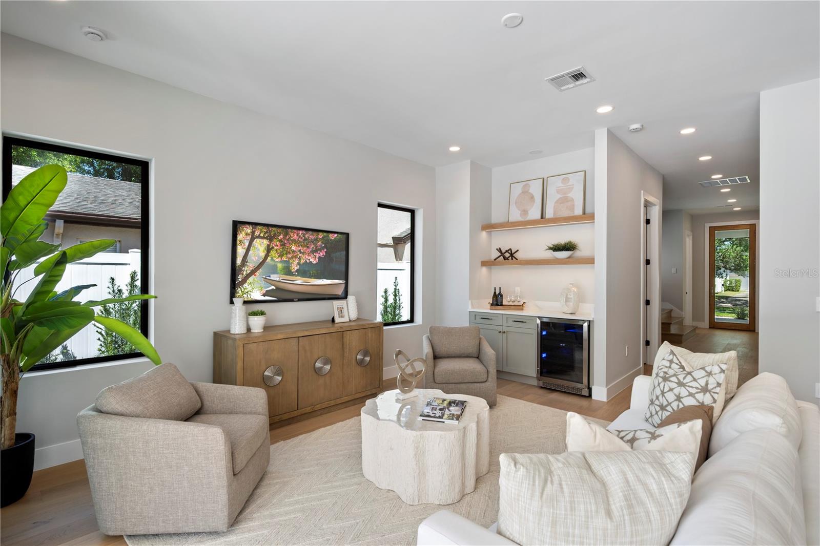 LAKE KNOWLES TERRACE - Residential