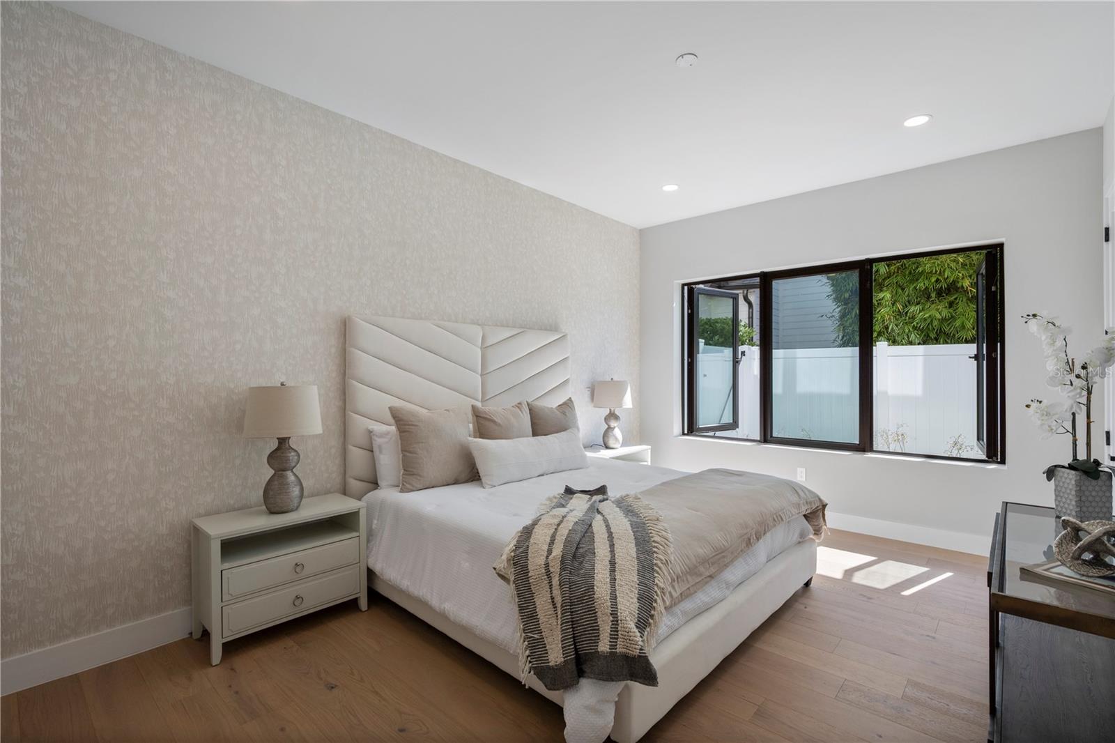 LAKE KNOWLES TERRACE - Residential