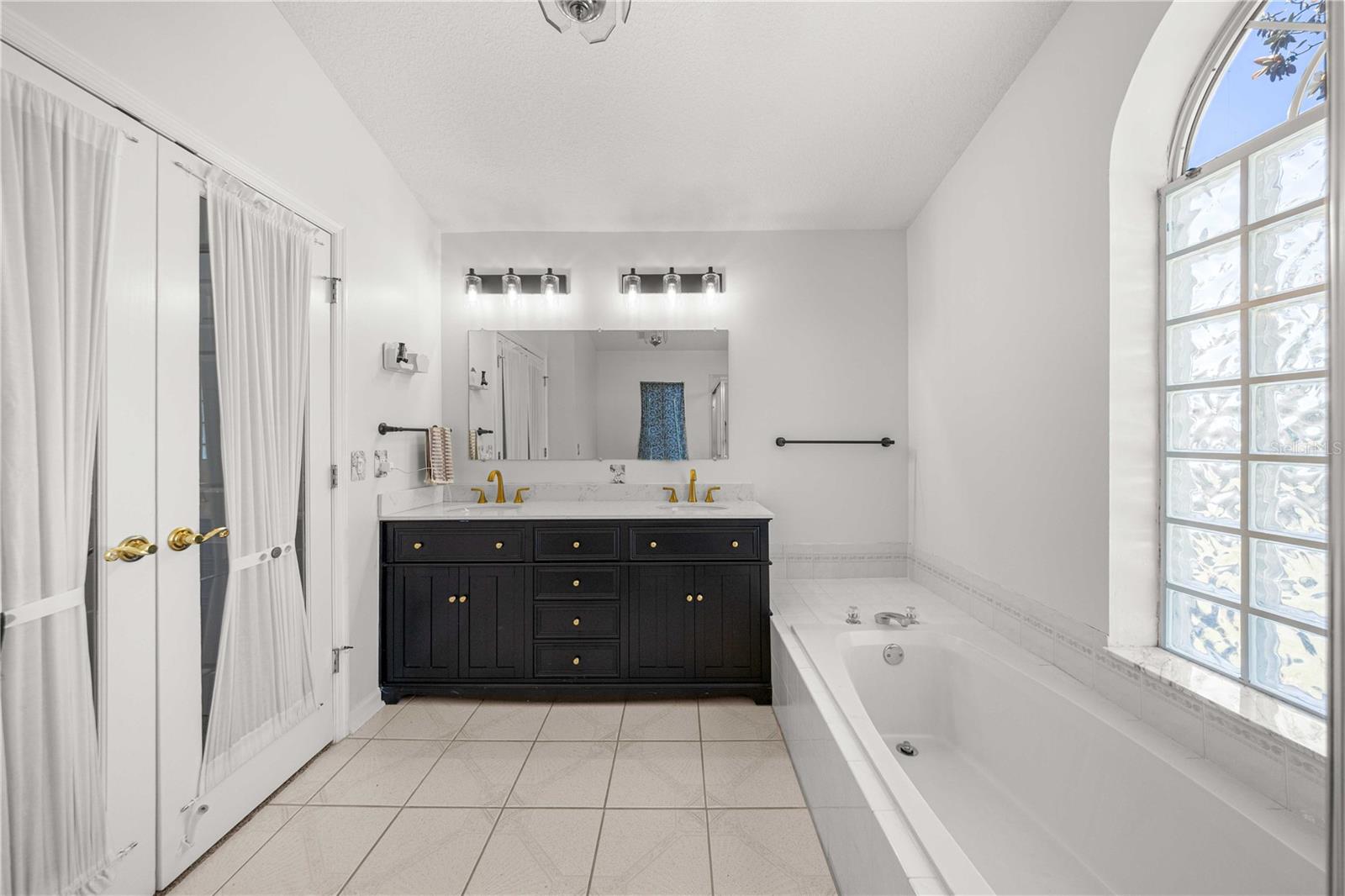 OCALA PALMS UN 01 - Residential