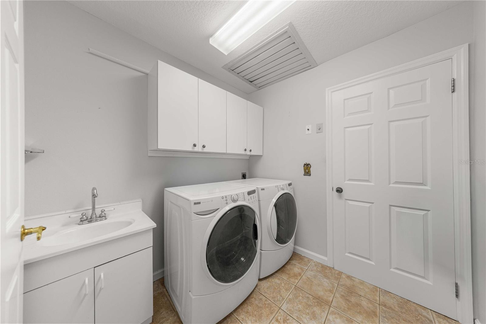 OCALA PALMS UN 01 - Residential