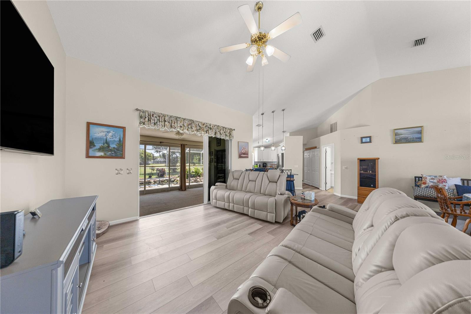 OCALA PALMS UN 01 - Residential