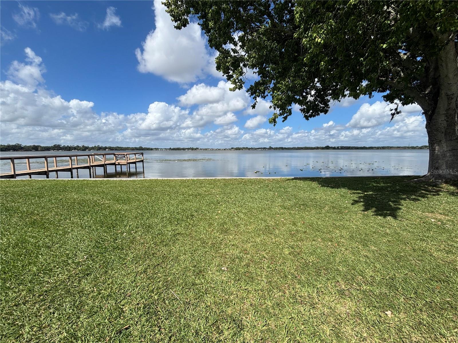 LAKE MARIANA ACRES - Residential