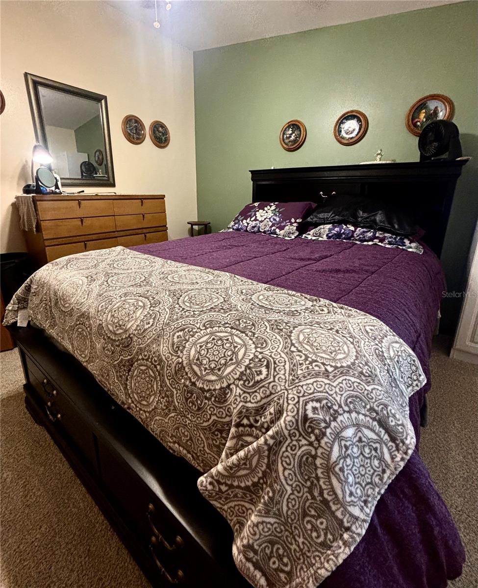 LAKE MARIANA ACRES - Residential