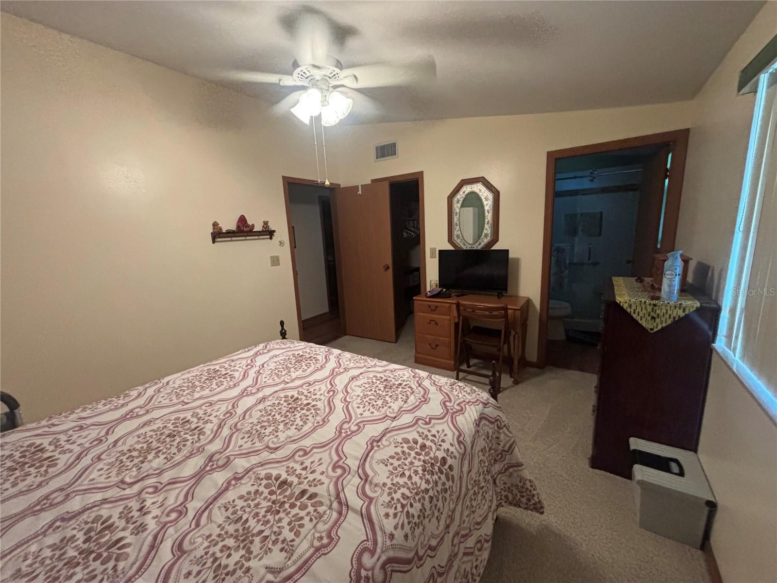 LAKE MARIANA ACRES - Residential