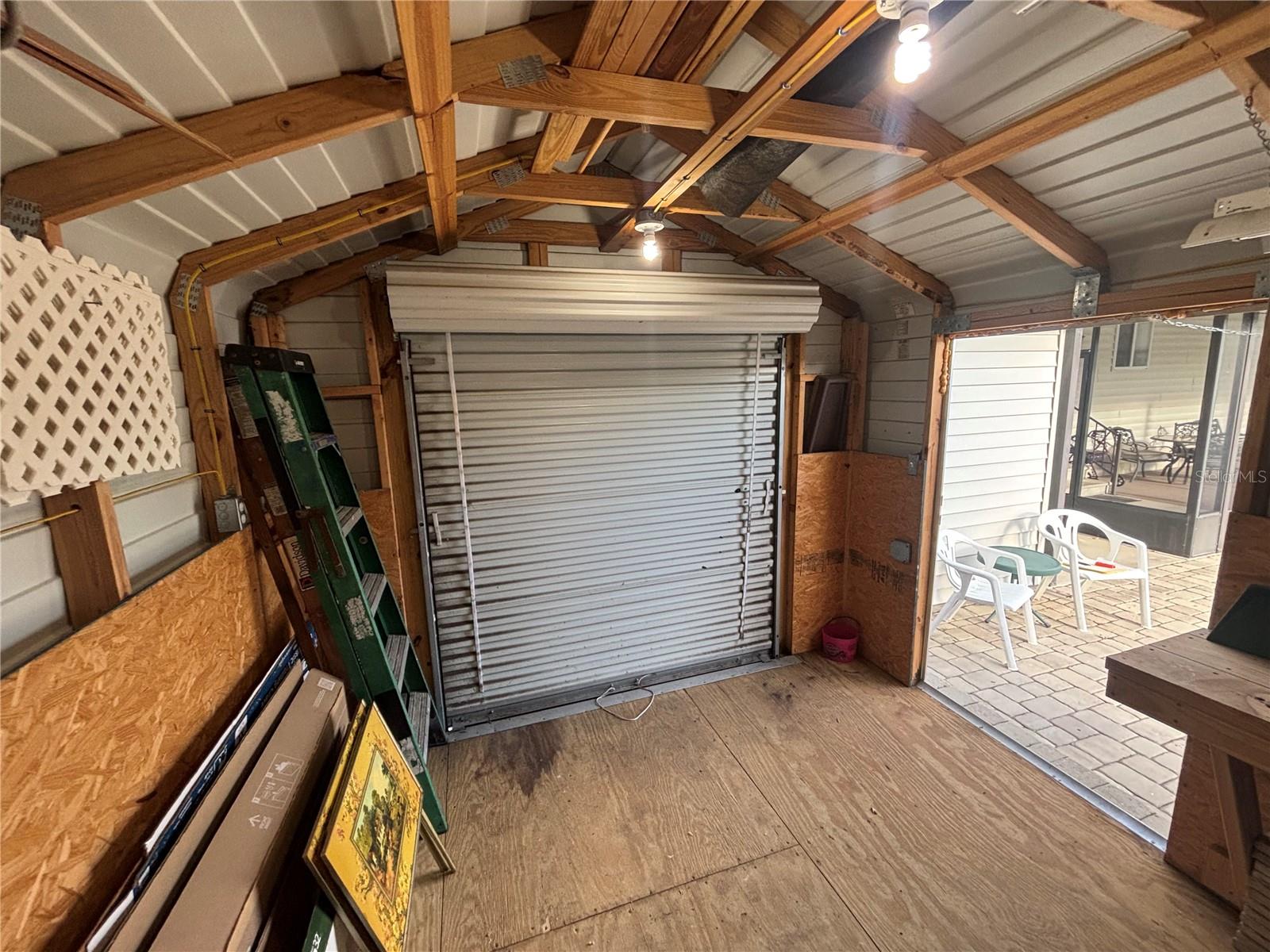 LAKE MARIANA ACRES - Residential