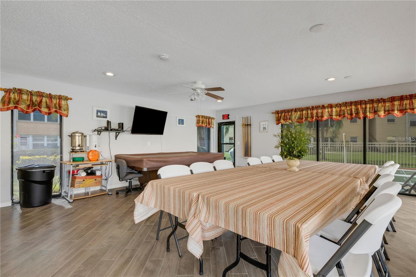 GARDENS THE CONDO - Residential